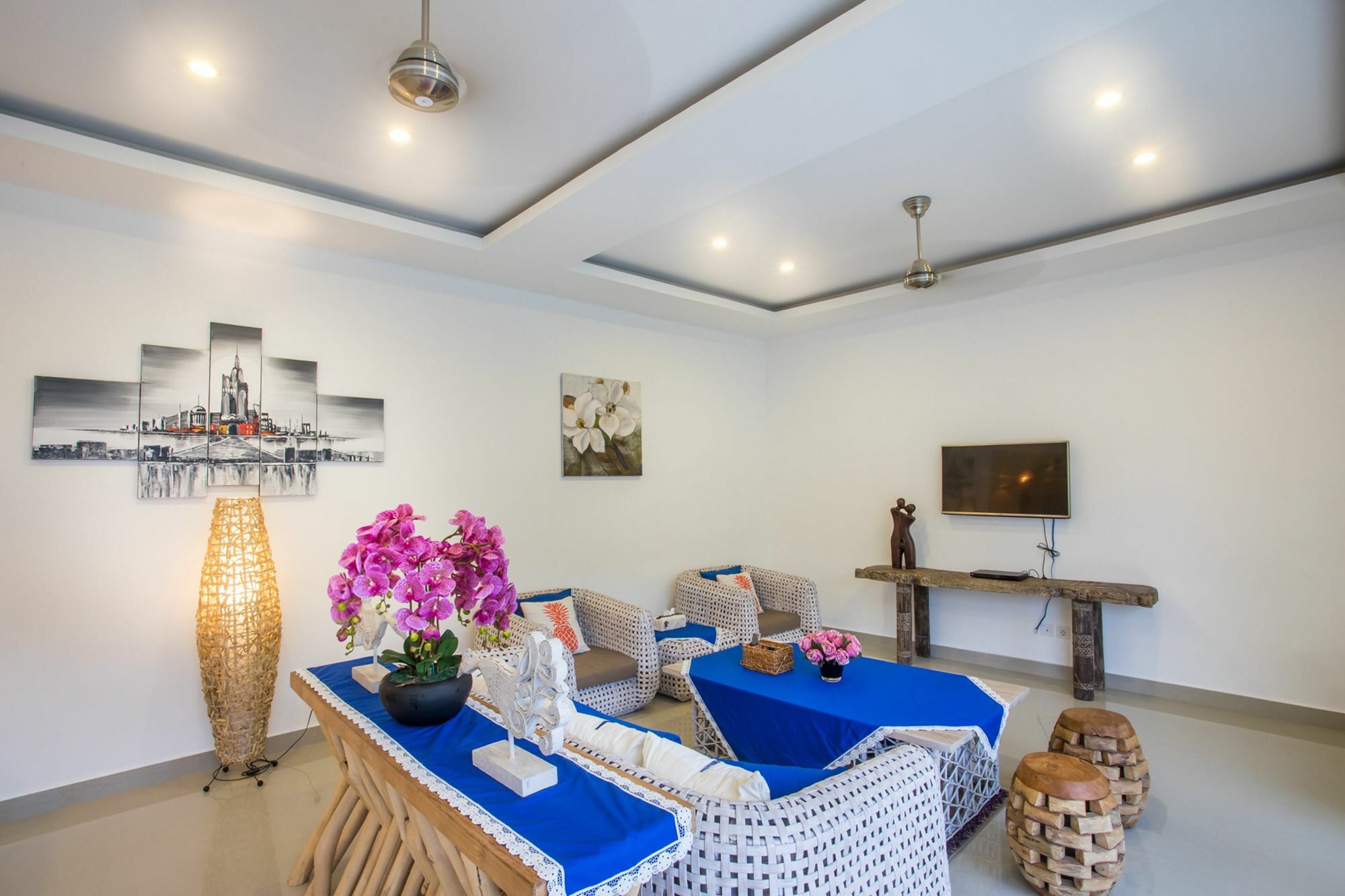 Villa Holyfat
